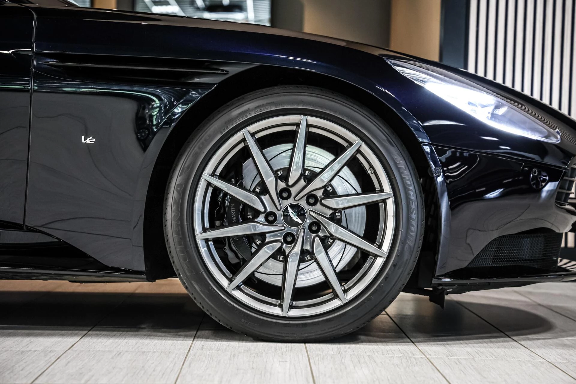 Hoofdafbeelding Aston Martin DB11