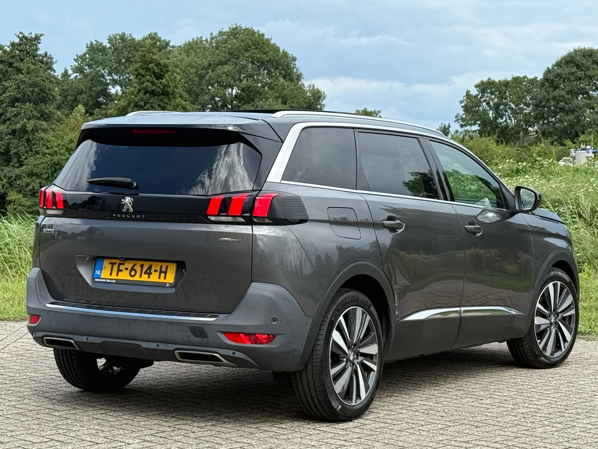 Hoofdafbeelding Peugeot 5008
