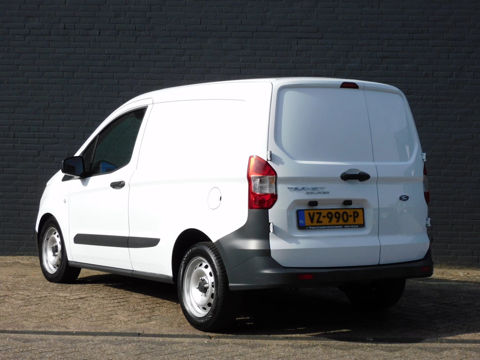 Hoofdafbeelding Ford Transit Courier