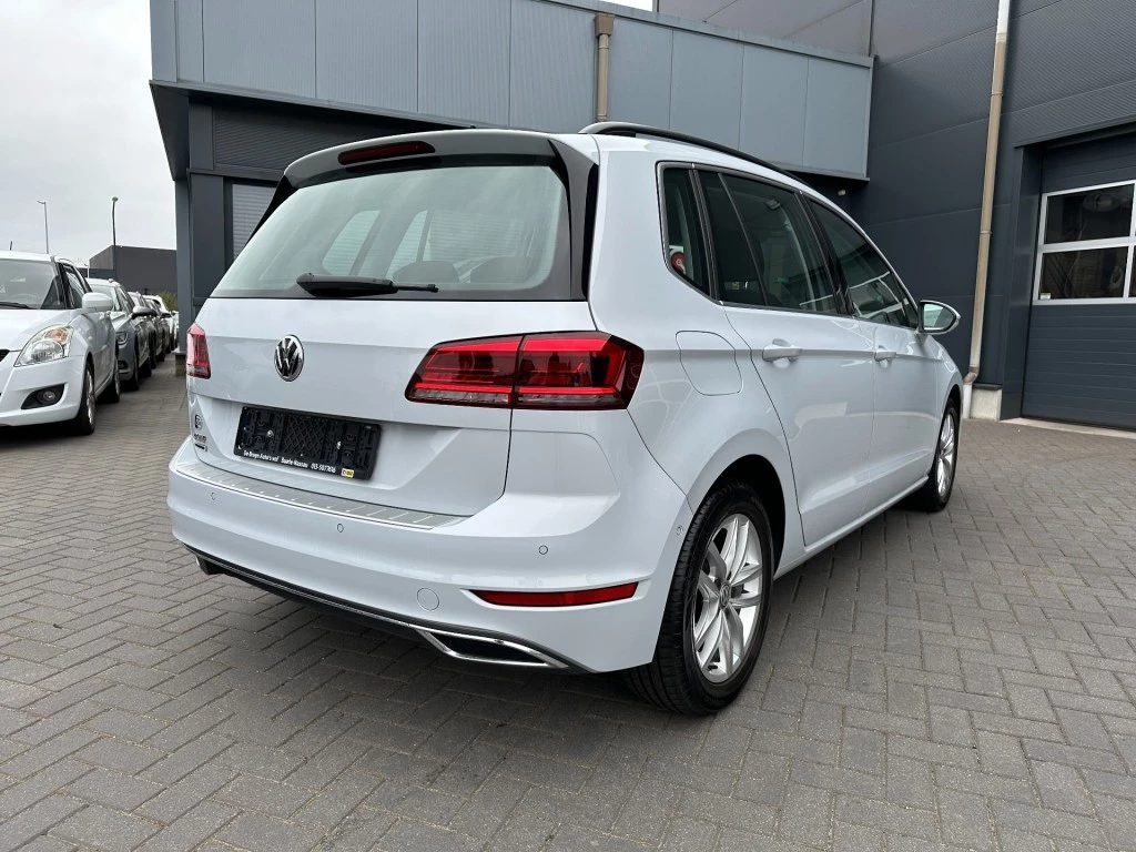 Hoofdafbeelding Volkswagen Golf Sportsvan