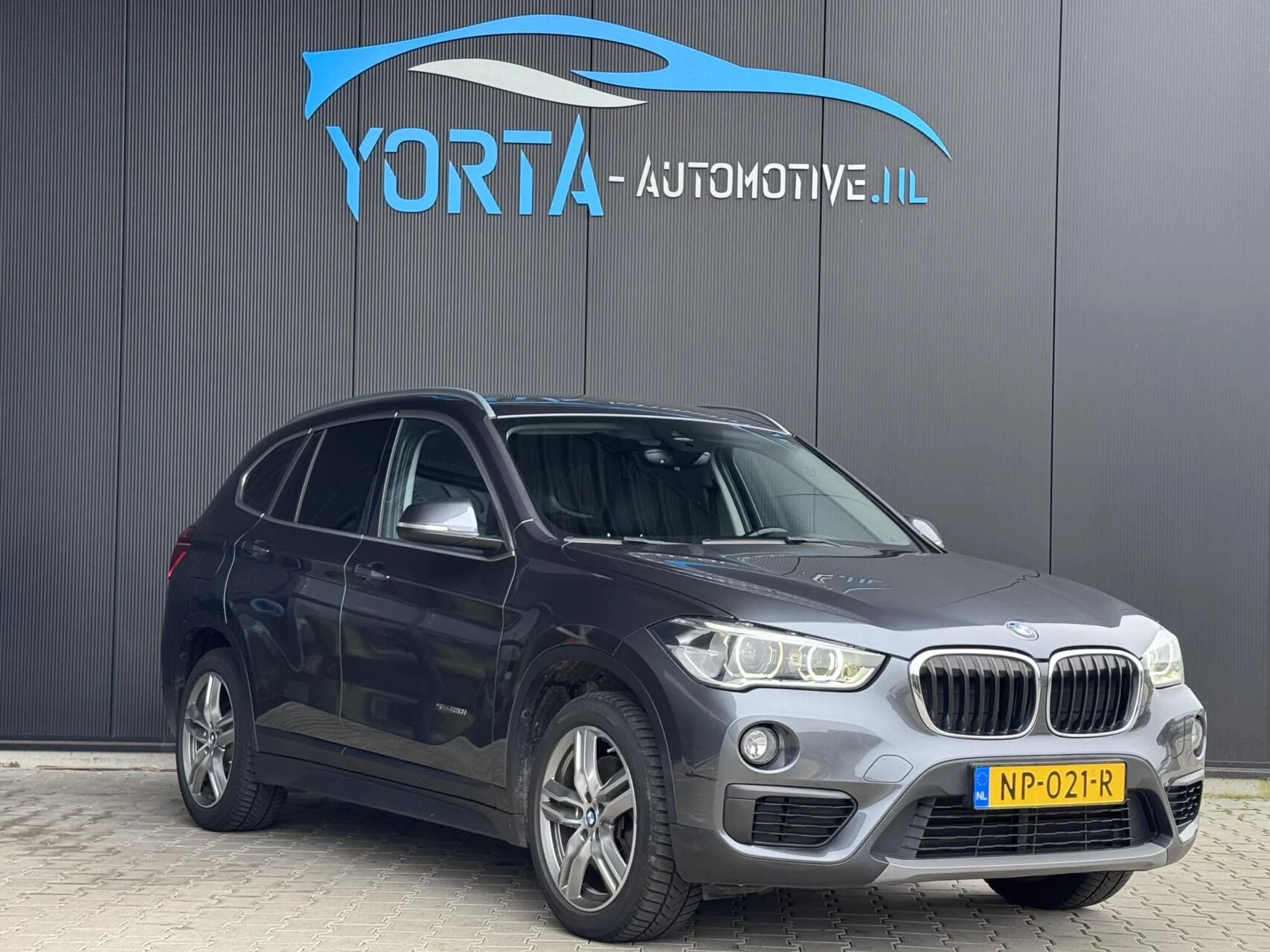 Hoofdafbeelding BMW X1