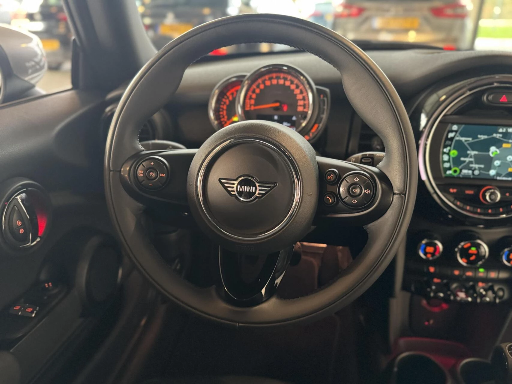 Hoofdafbeelding MINI One