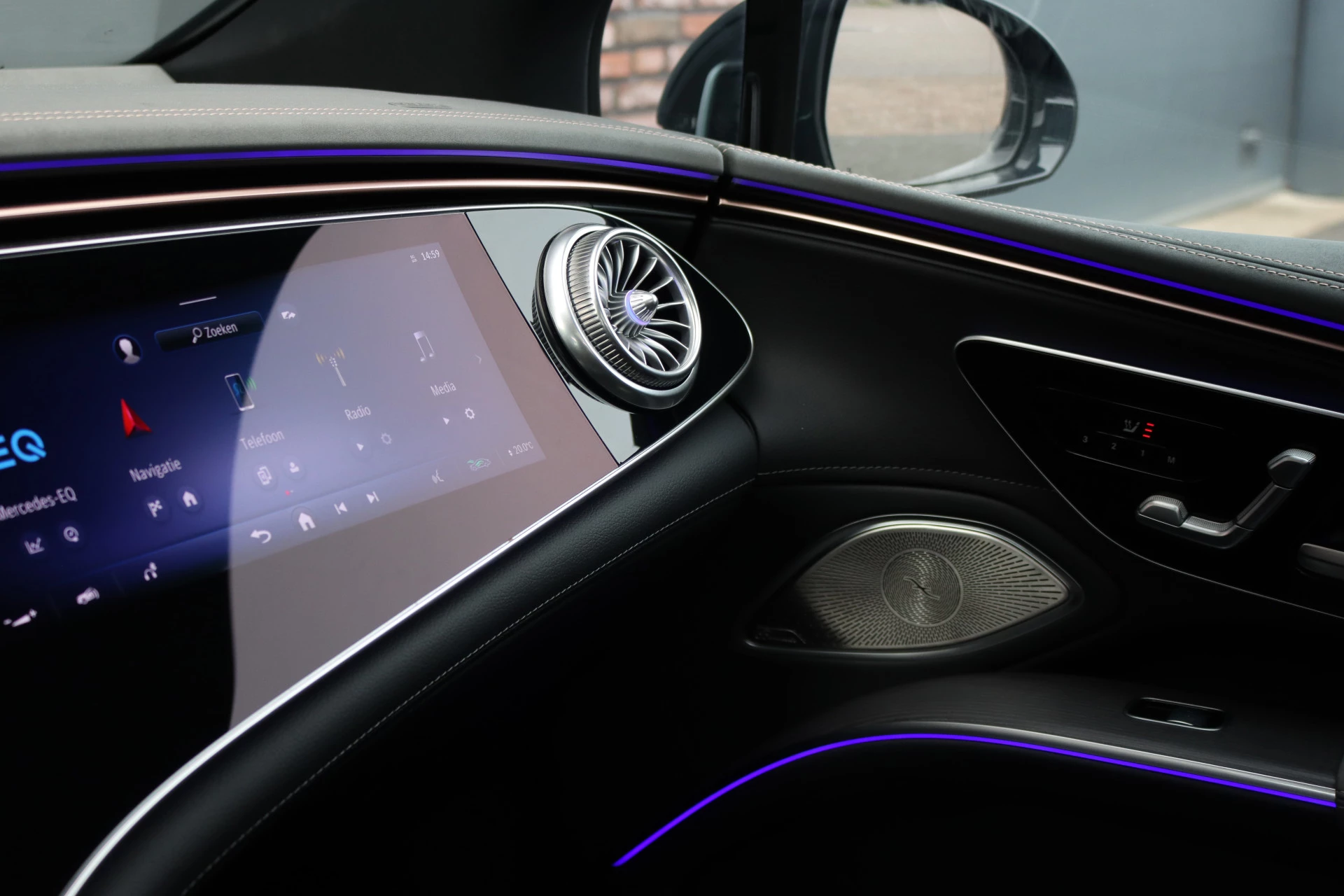 Hoofdafbeelding Mercedes-Benz EQS