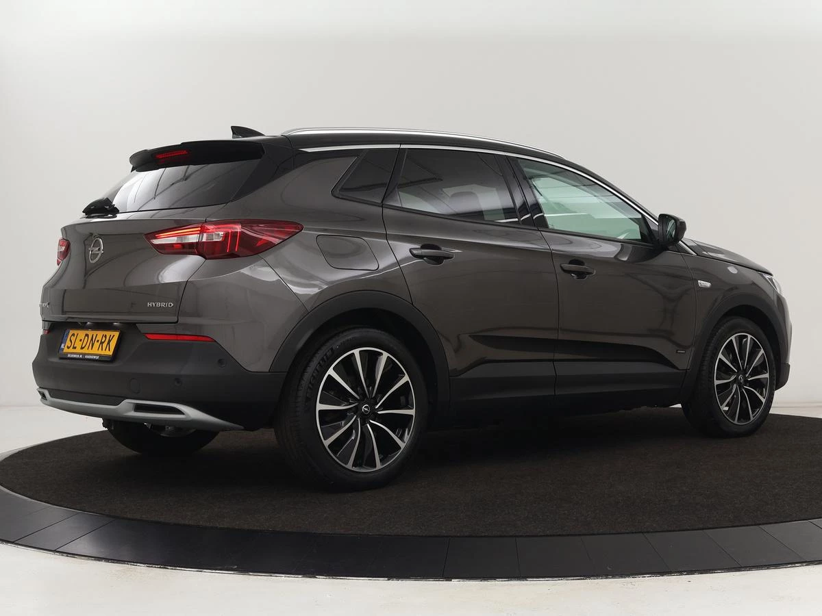 Hoofdafbeelding Opel Grandland X