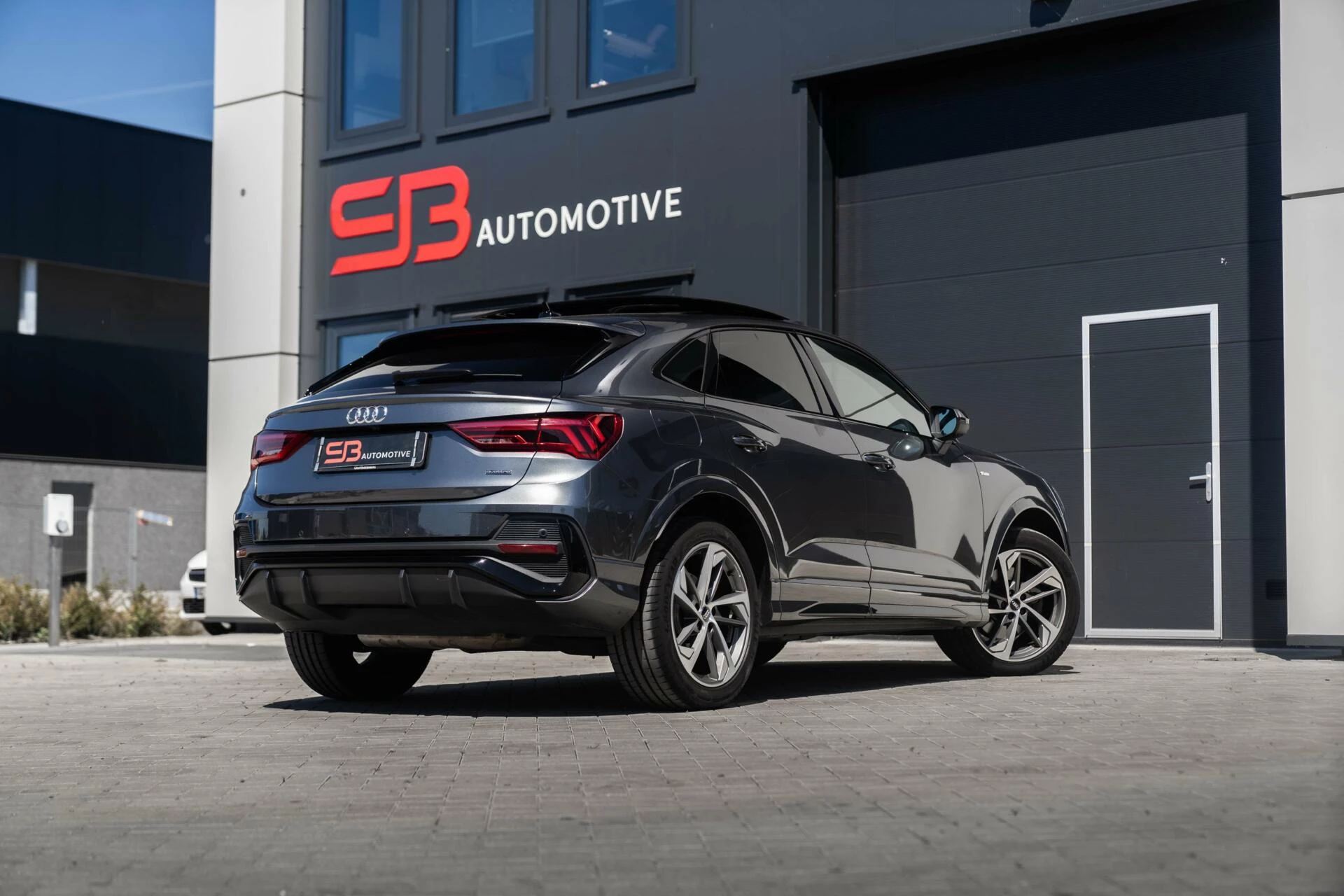 Hoofdafbeelding Audi Q3