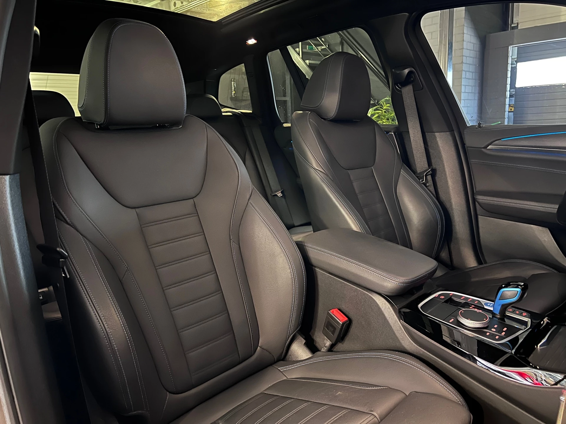 Hoofdafbeelding BMW iX3