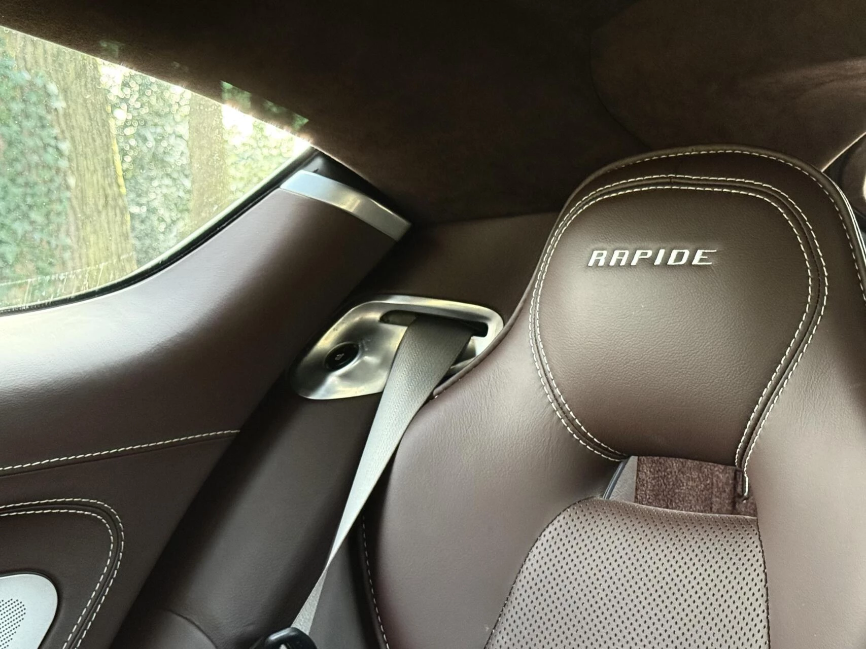 Hoofdafbeelding Aston Martin Rapide