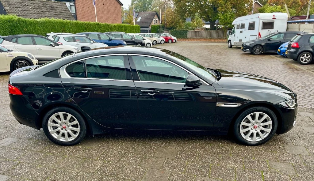 Hoofdafbeelding Jaguar XE