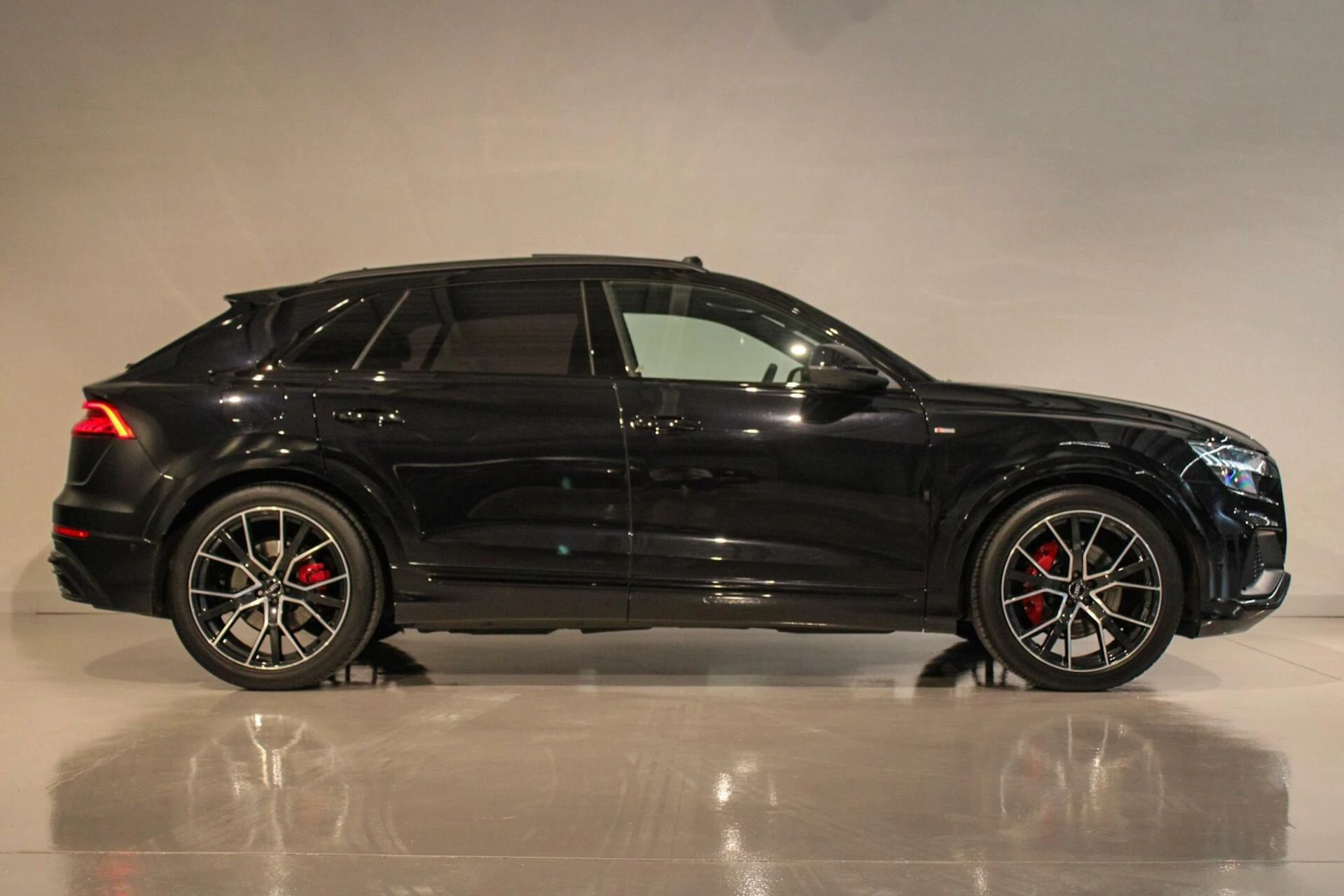 Hoofdafbeelding Audi Q8