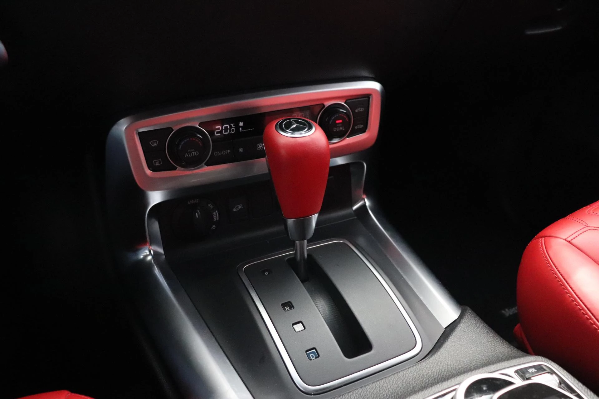 Hoofdafbeelding Mercedes-Benz X-Klasse