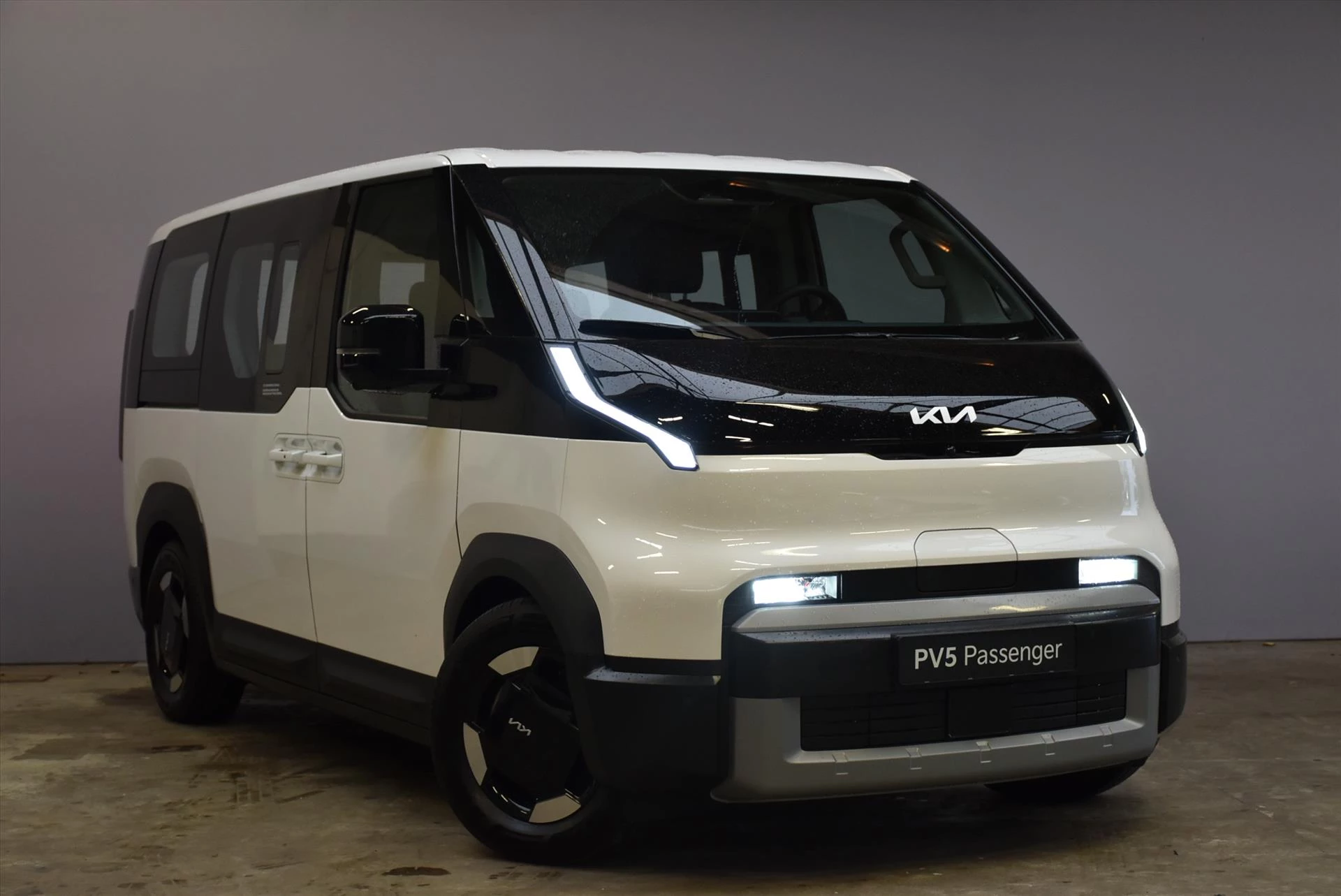 Hoofdafbeelding Kia Pv5 Passenger