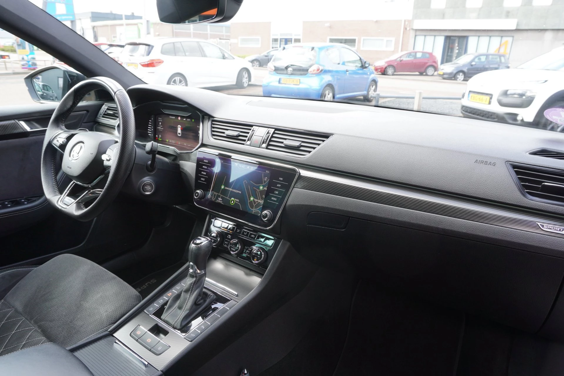 Hoofdafbeelding Škoda Superb