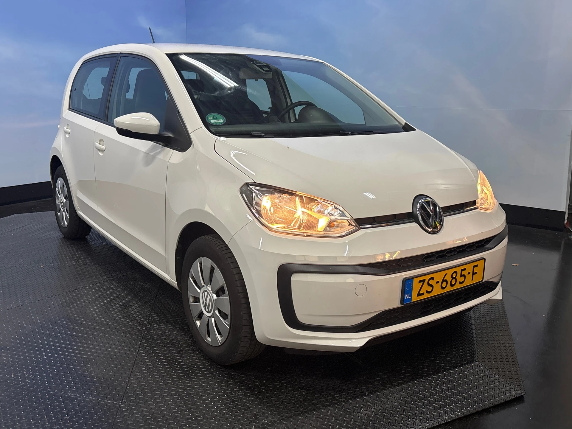 Hoofdafbeelding Volkswagen up!