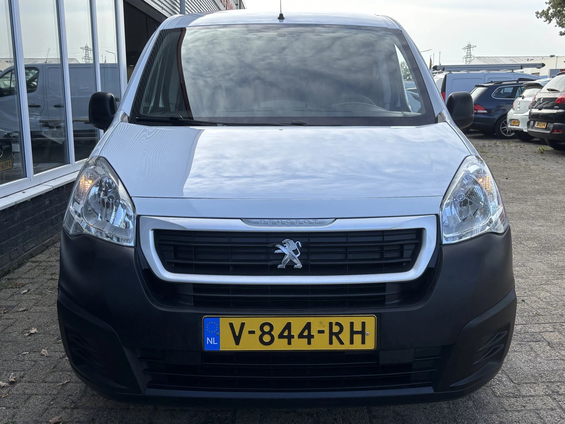 Hoofdafbeelding Peugeot Partner