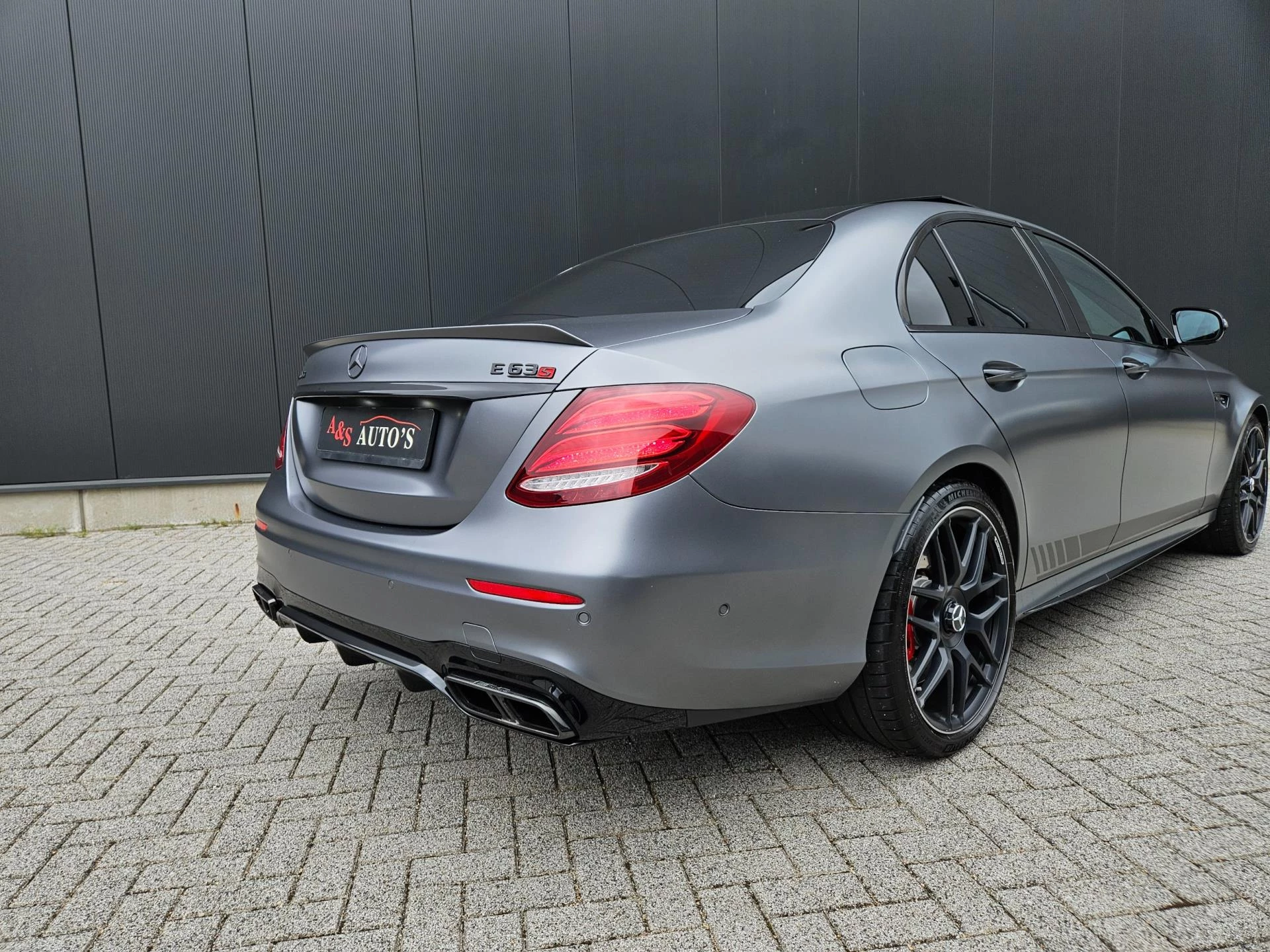 Hoofdafbeelding Mercedes-Benz E-Klasse
