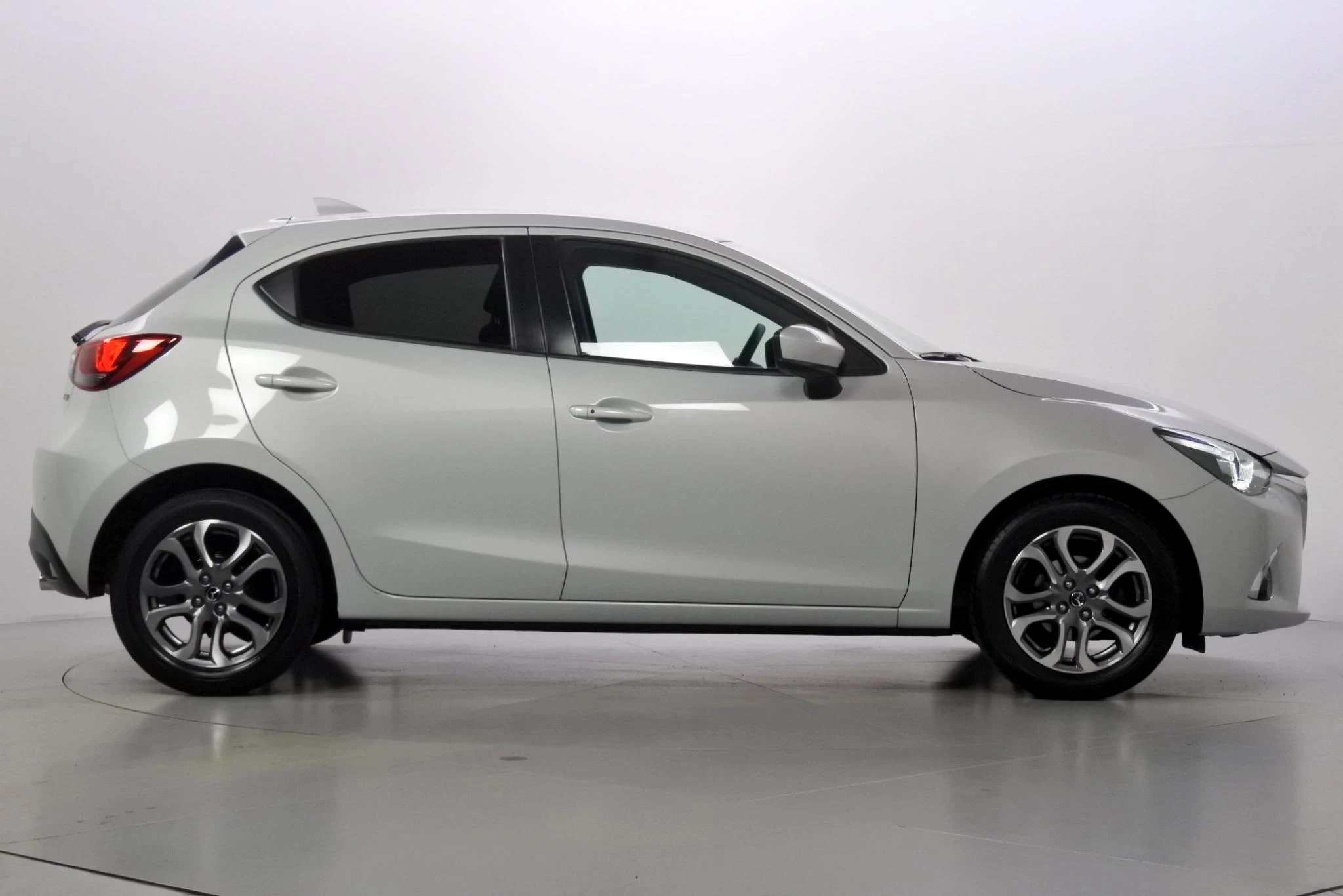 Hoofdafbeelding Mazda 2