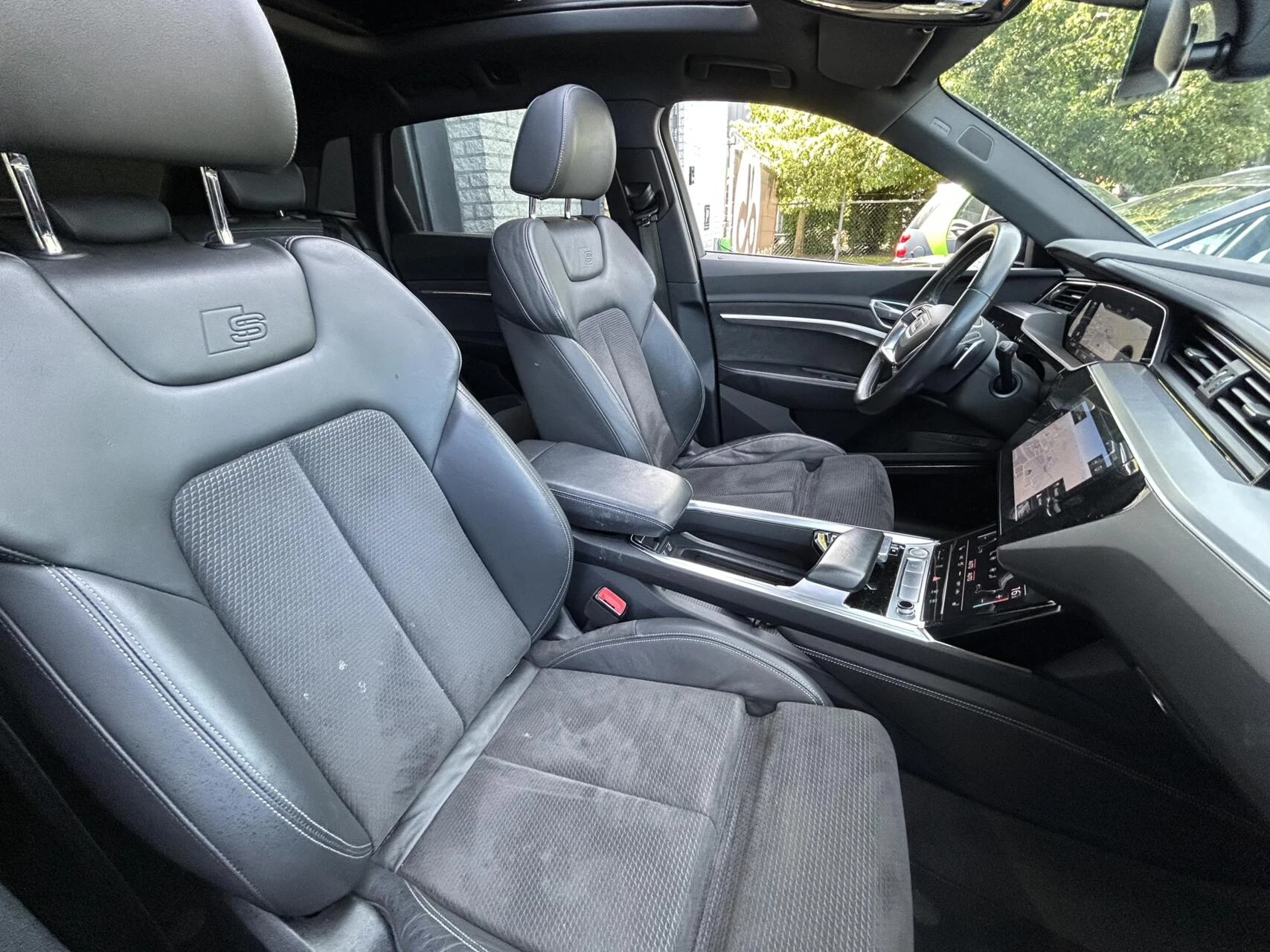 Hoofdafbeelding Audi e-tron