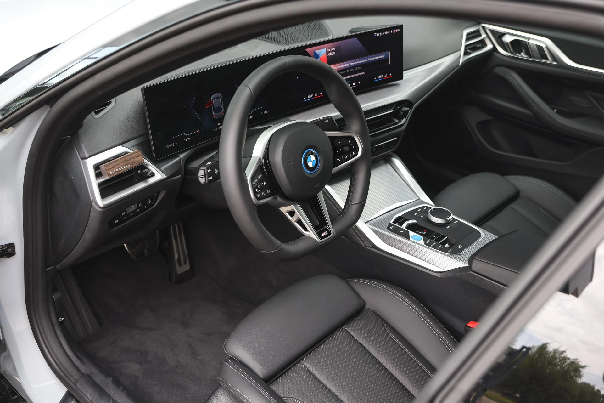 Hoofdafbeelding BMW i4