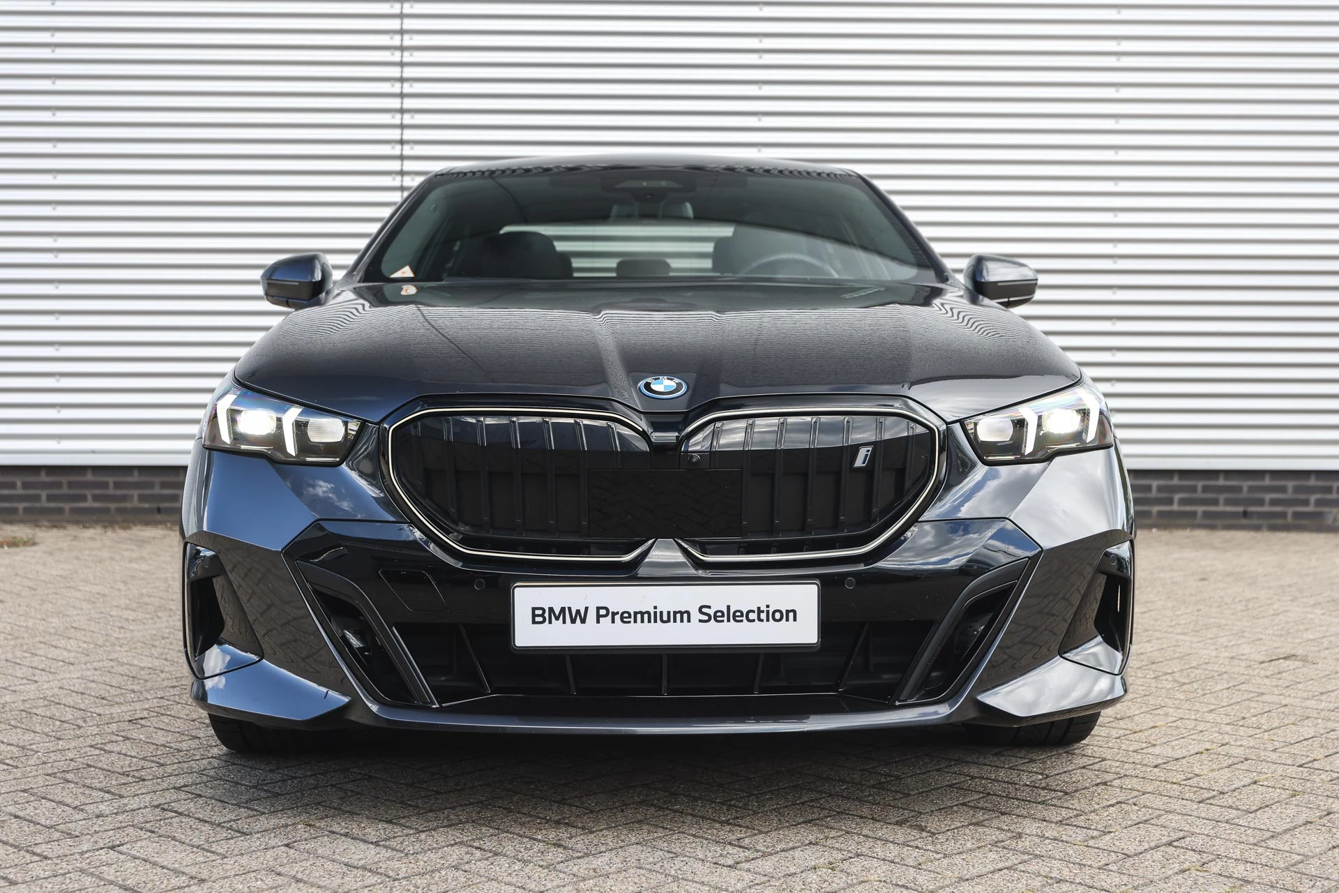 Hoofdafbeelding BMW i5