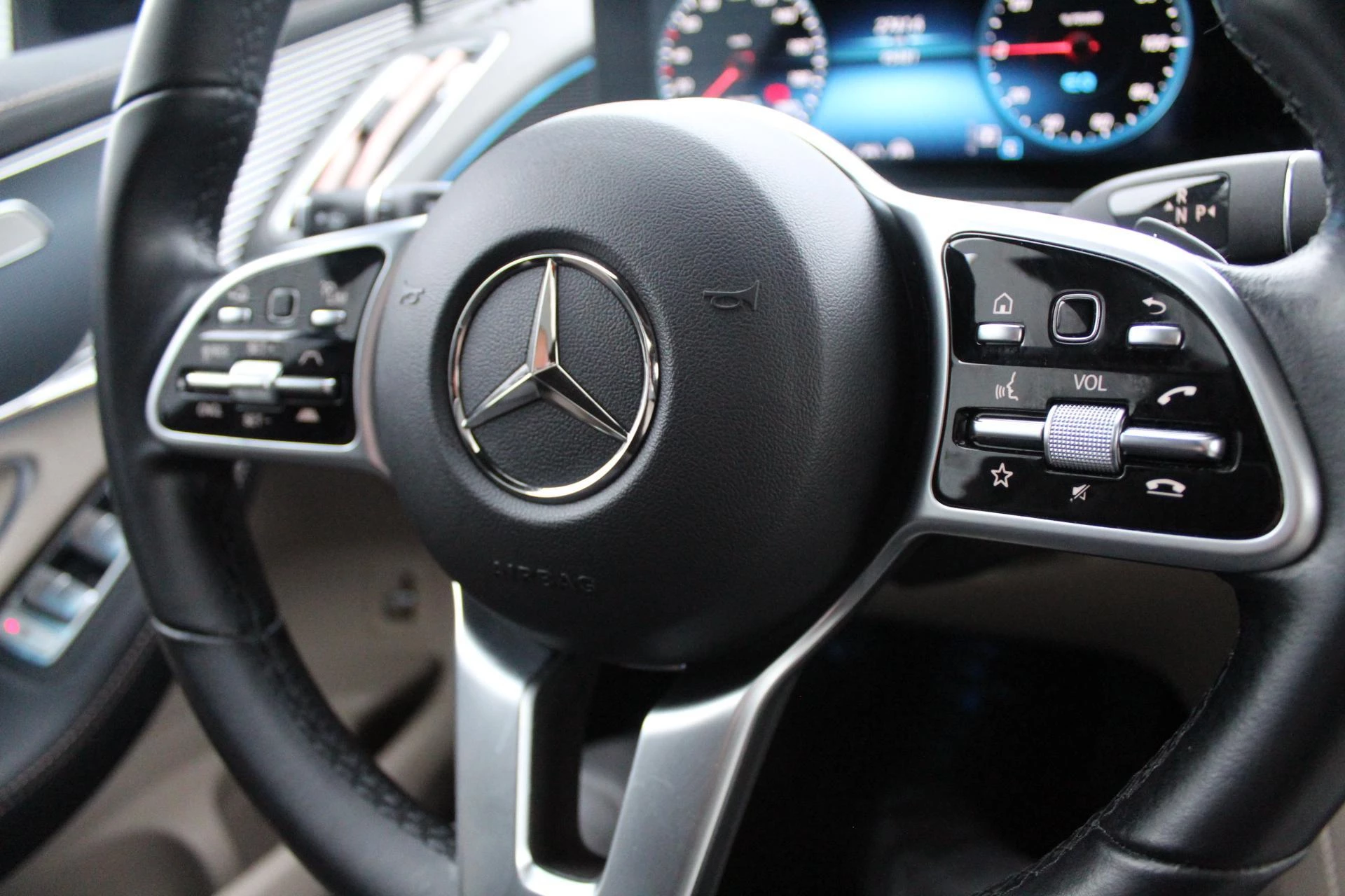 Hoofdafbeelding Mercedes-Benz EQC