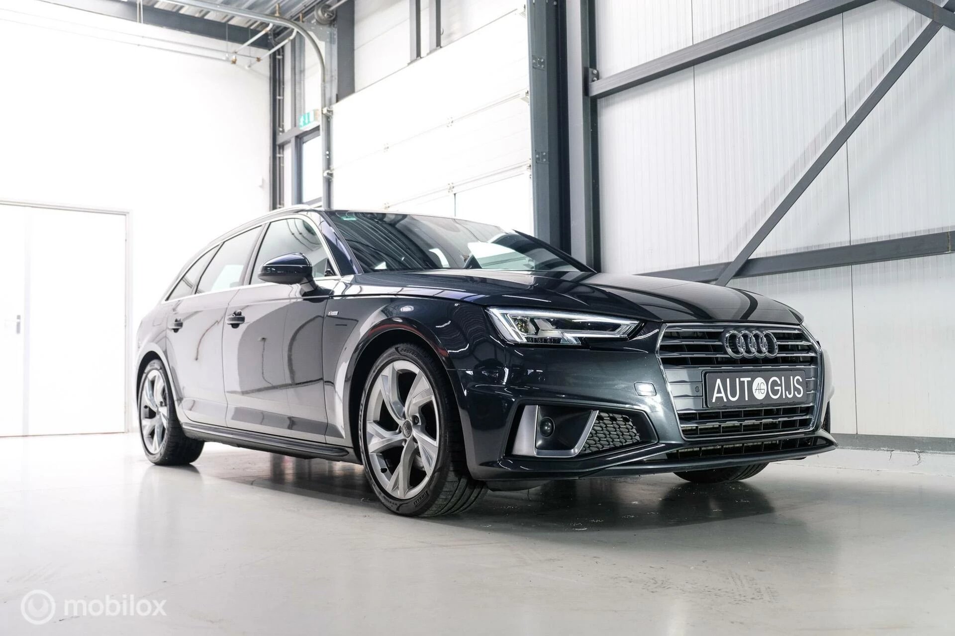 Hoofdafbeelding Audi A4