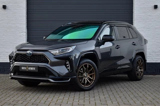Hoofdafbeelding Toyota RAV4 Toyota RAV4 2.5 Plug-in Hybrid AWD Bi-Tone Plus | Pano | ACC | 360°cam | JBL |