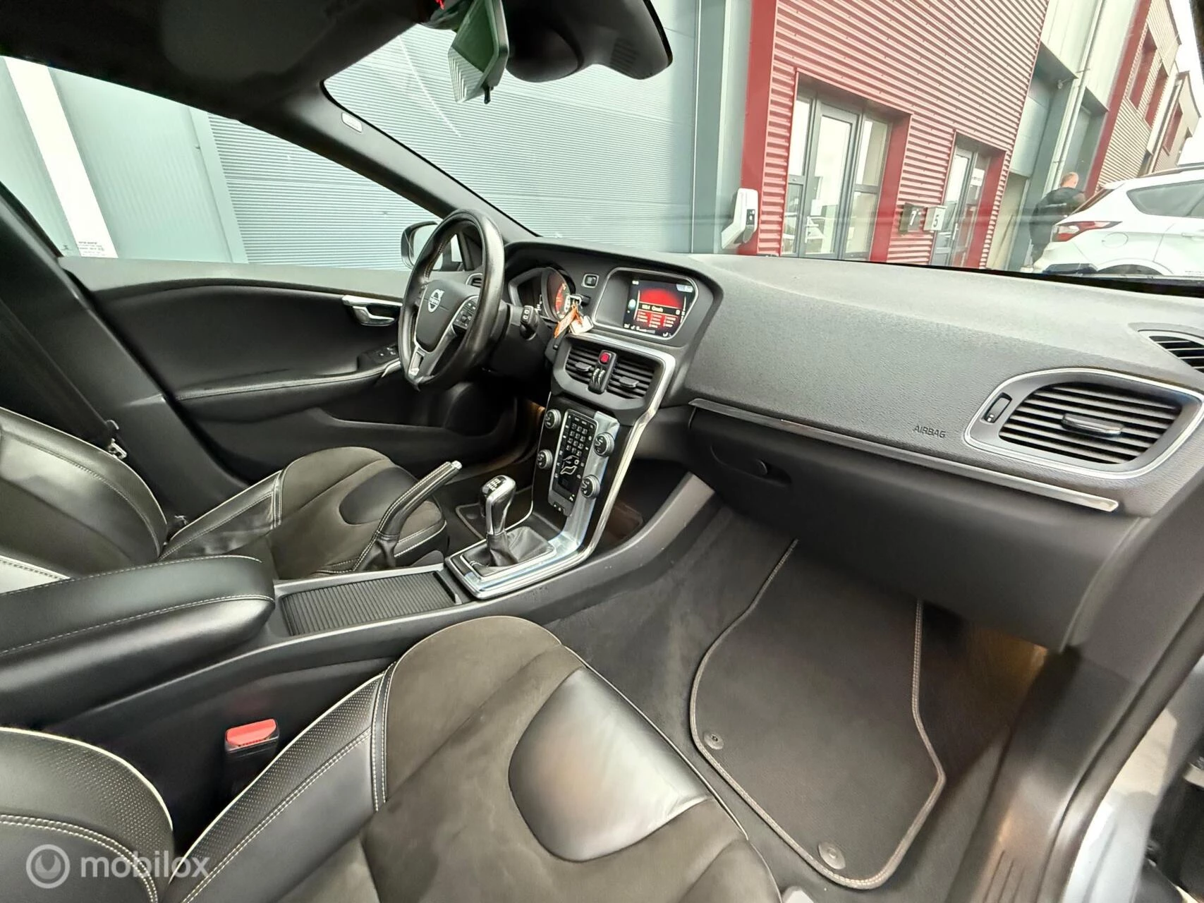 Hoofdafbeelding Volvo V40