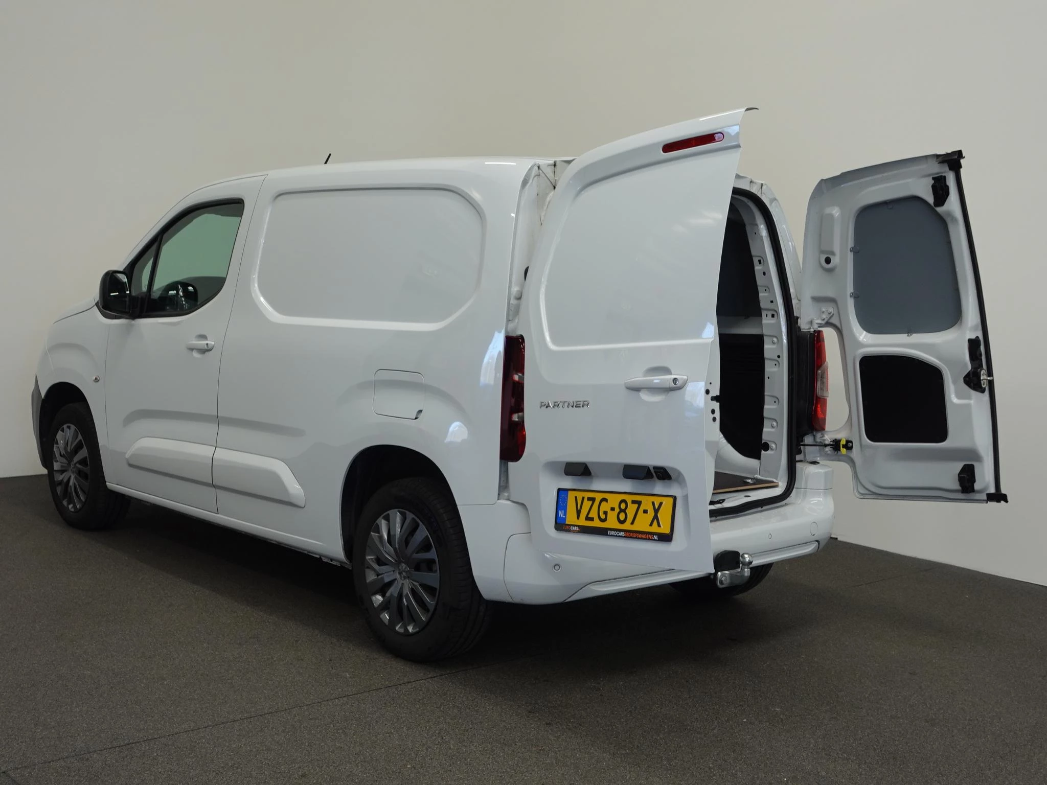 Hoofdafbeelding Peugeot Partner