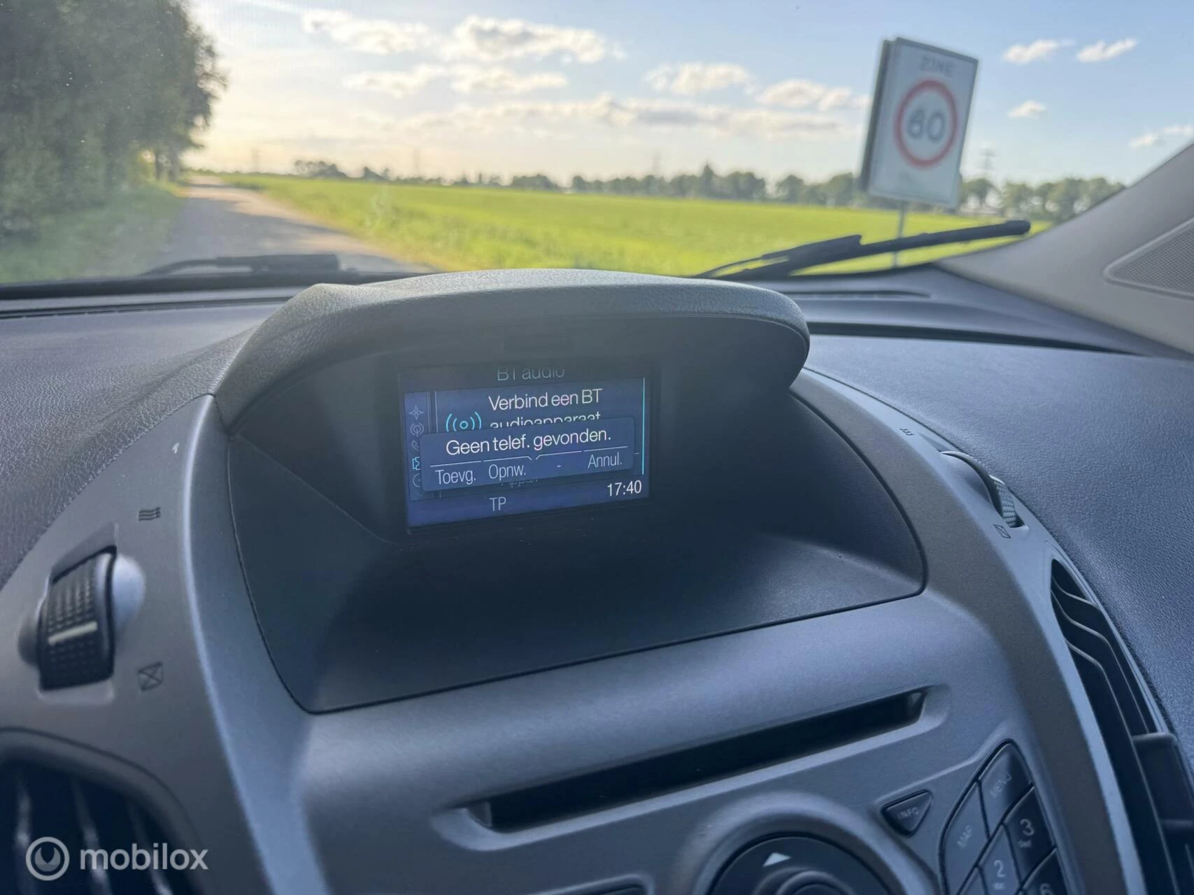 Hoofdafbeelding Ford Transit Courier