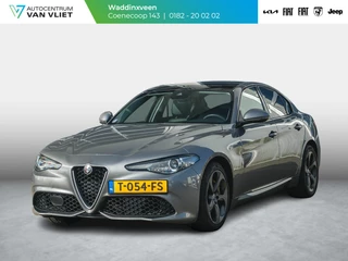 Alfa Romeo Giulia 2.0 Turbo Aut. 280pk AWD Veloce | Schuif/Kanteldak | Stoel- en Stuurverwarming | 18" | Xenon | Flippers