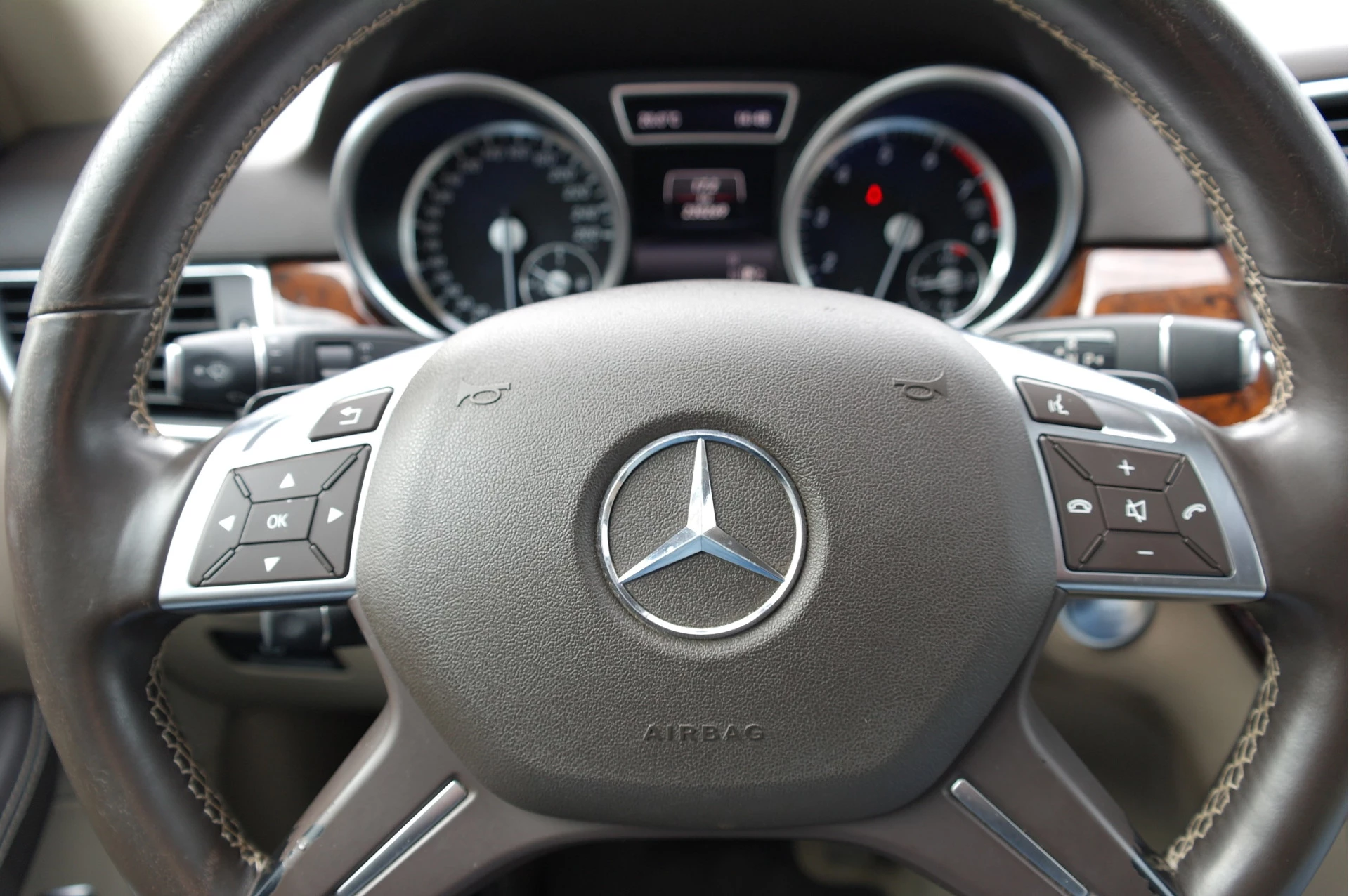 Hoofdafbeelding Mercedes-Benz M-Klasse