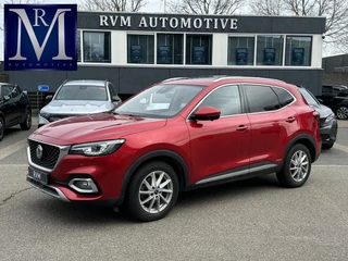 Hoofdafbeelding MG EHS MG EHS 1.5 TGDI Luxury | PHEV | MEGA COMPLEET! | COMPLETE HISTORIE AANWEZIG | FABRIEKSGARANTIE T/M 011-2030 | 52km WLTP ELECTR RIJBEREIK, TOTAAL RIJBEREIK TOT 1.000km! |