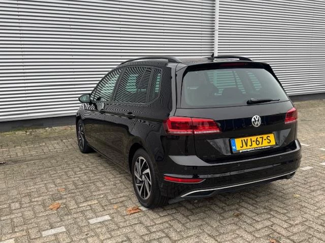 Hoofdafbeelding Volkswagen Golf Sportsvan