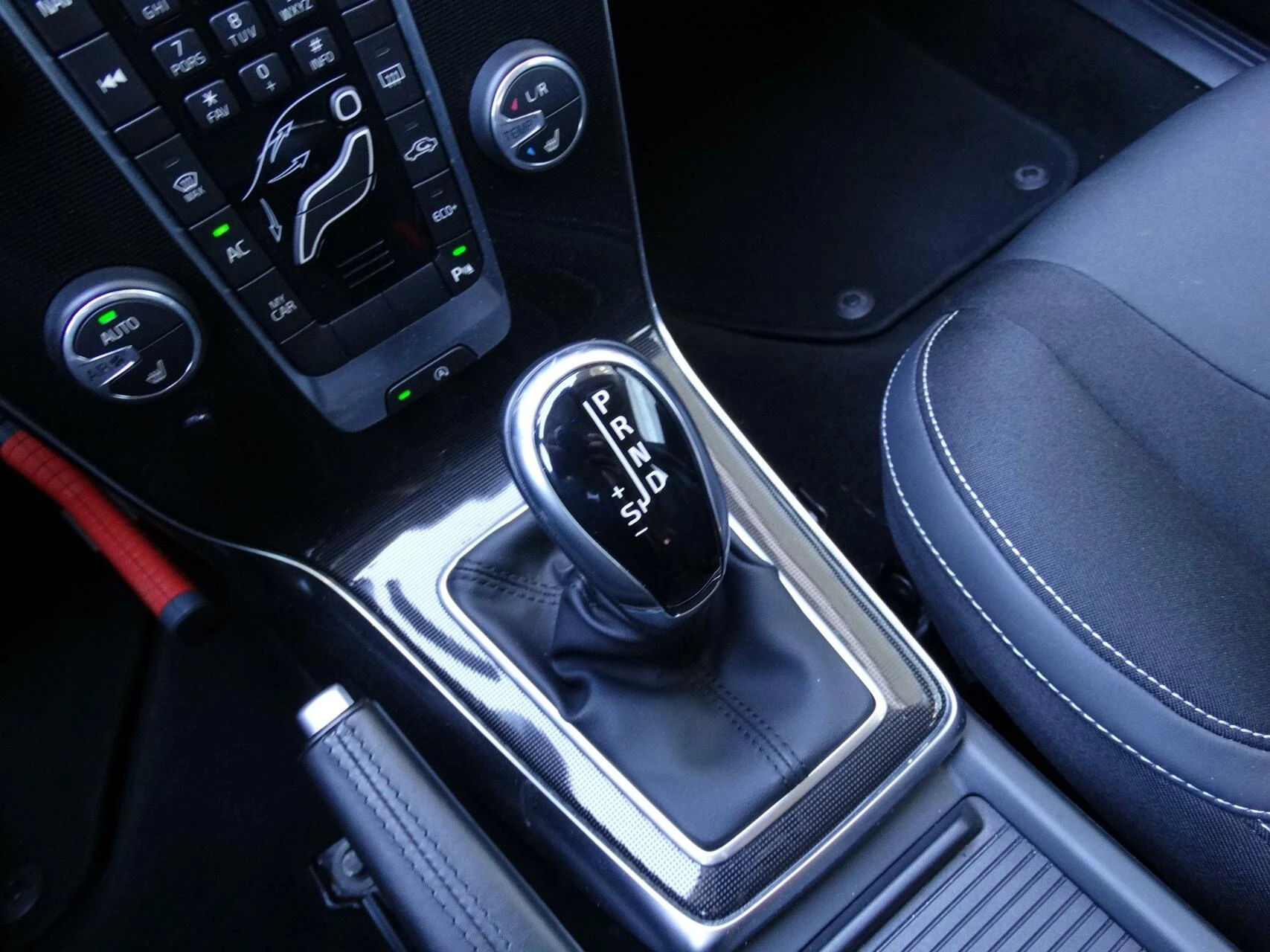 Hoofdafbeelding Volvo V40