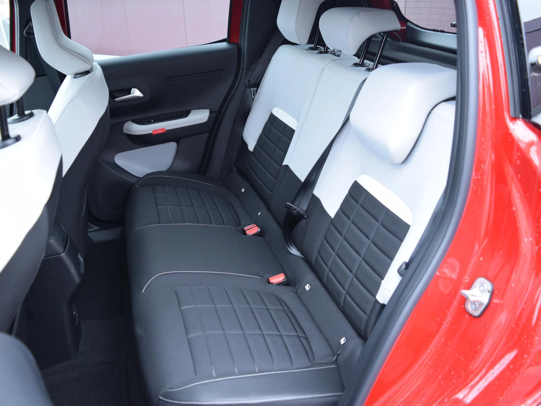 Hoofdafbeelding Citroën ë-C3