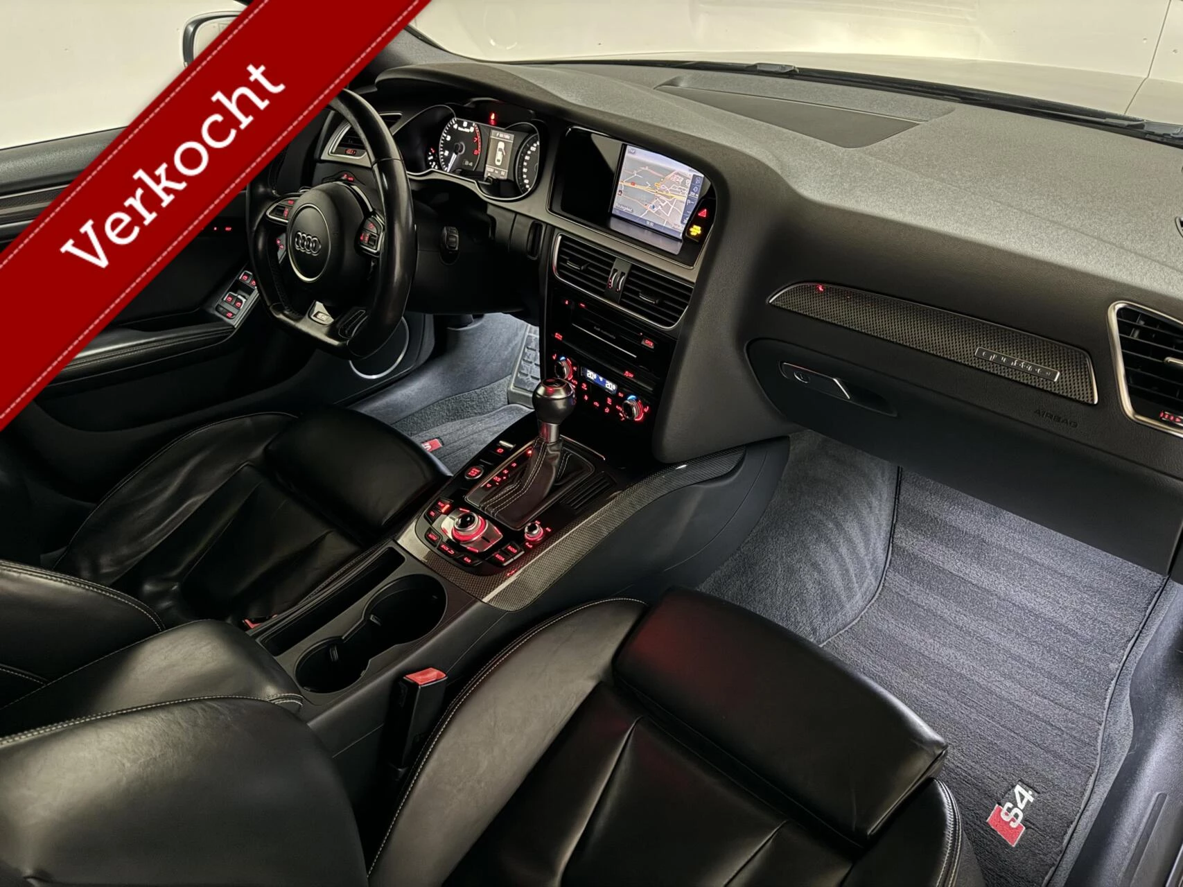 Hoofdafbeelding Audi S4