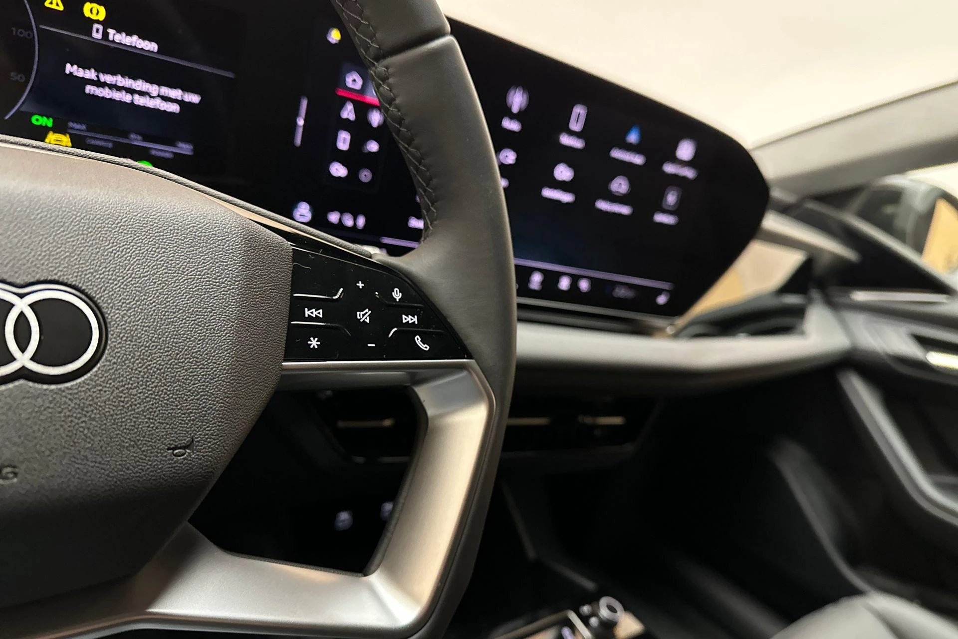 Hoofdafbeelding Audi A6 Avant e-tron