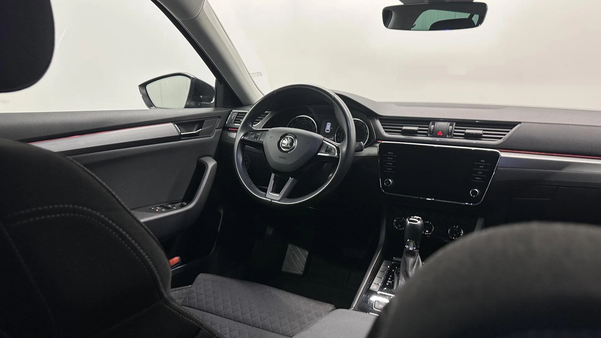 Hoofdafbeelding Škoda Superb