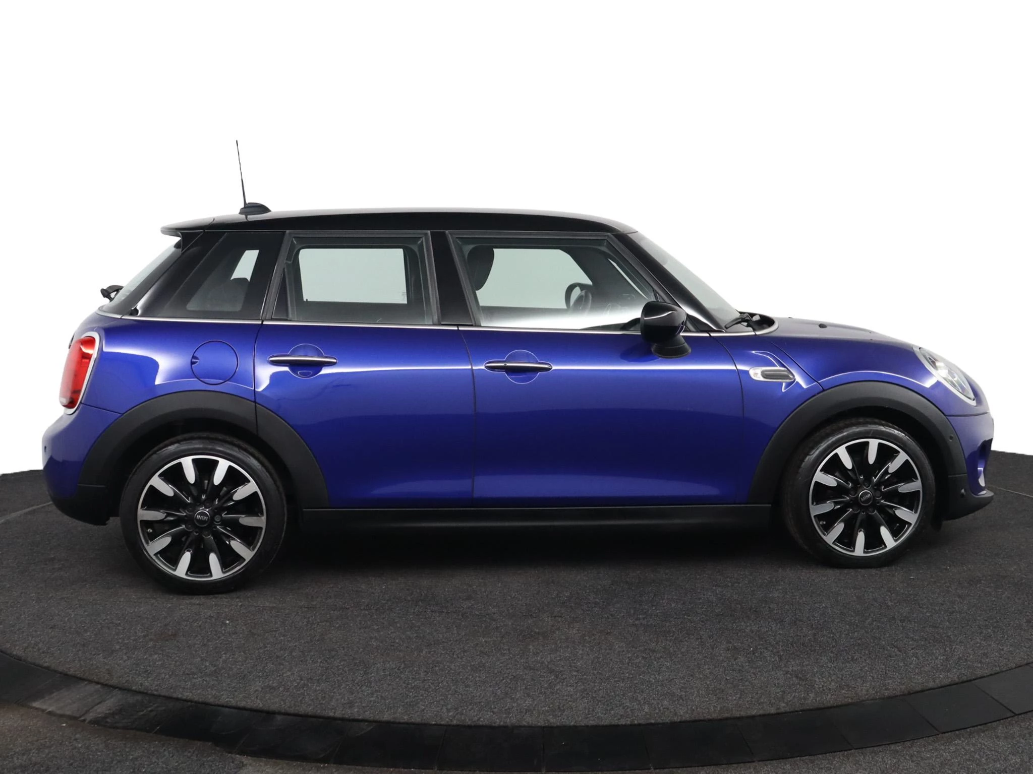 Hoofdafbeelding MINI 5-deurs