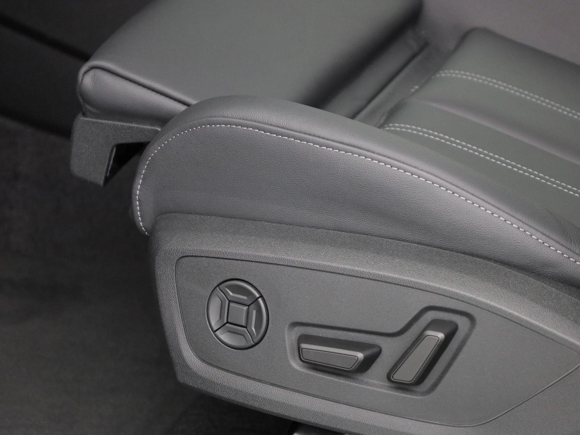 Hoofdafbeelding Audi Q6 e-tron