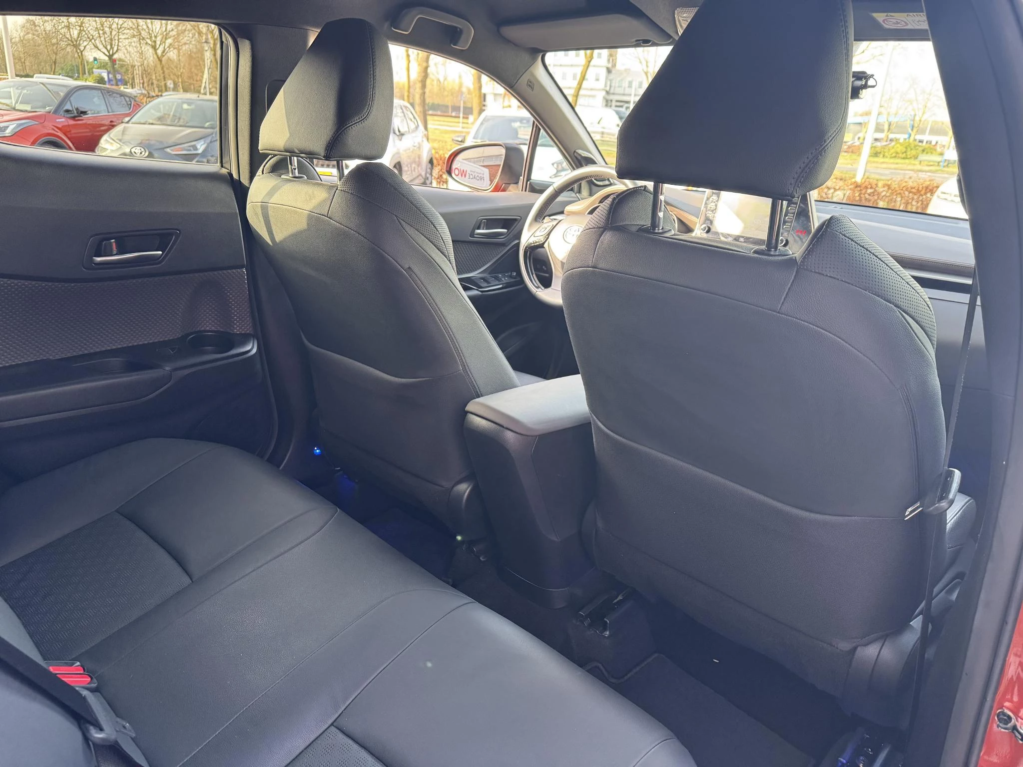 Hoofdafbeelding Toyota C-HR