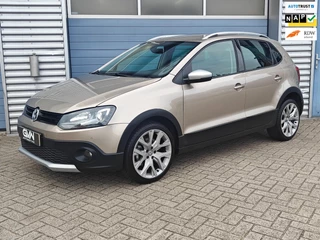 Volkswagen POLO Cross 1.2 TSI 7-DSG | Facelift | LED/Xenon | Cruise | Stoelverw. | Dealeronderhouden| 17" LM | All-season banden