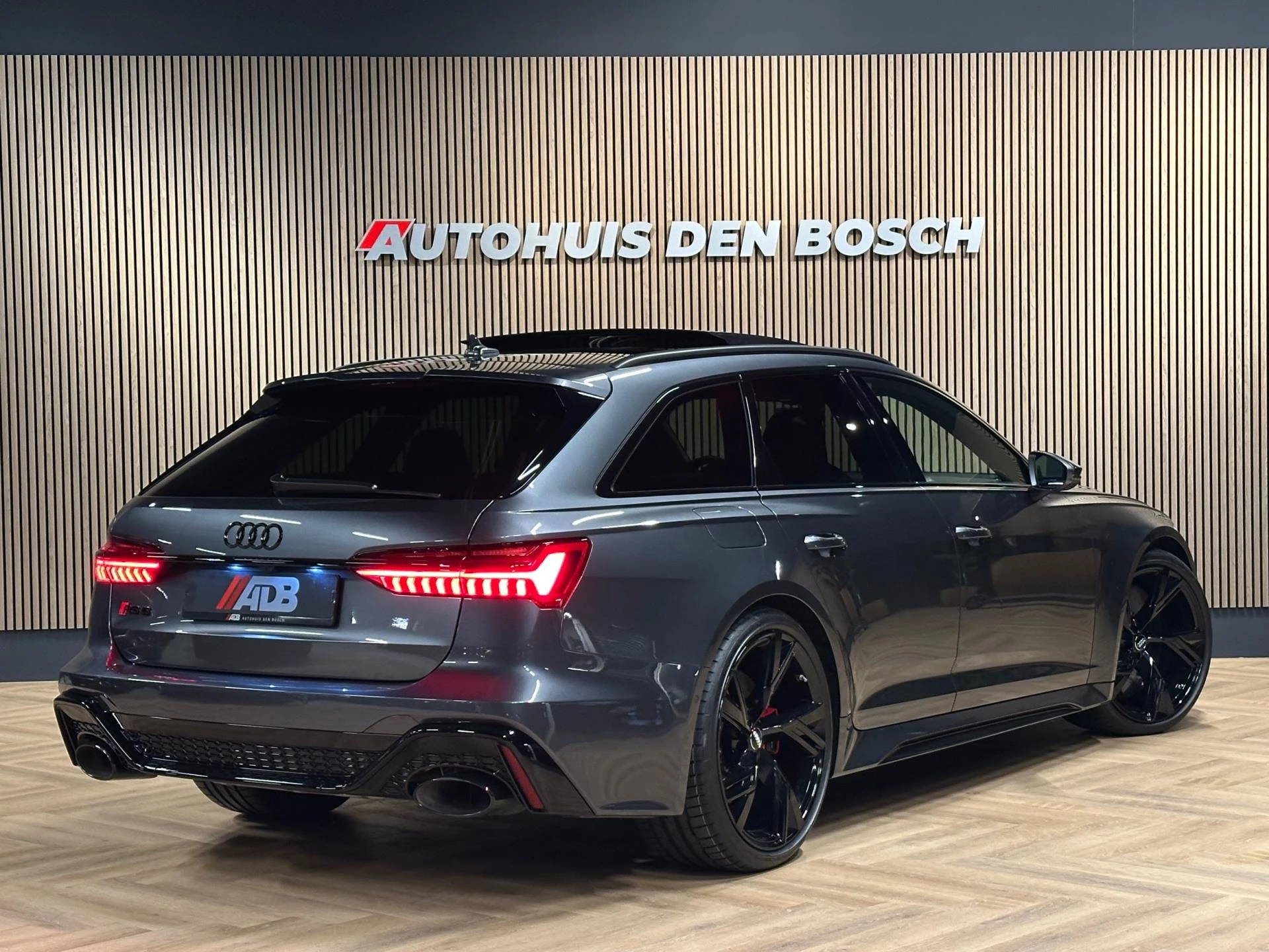 Hoofdafbeelding Audi RS6