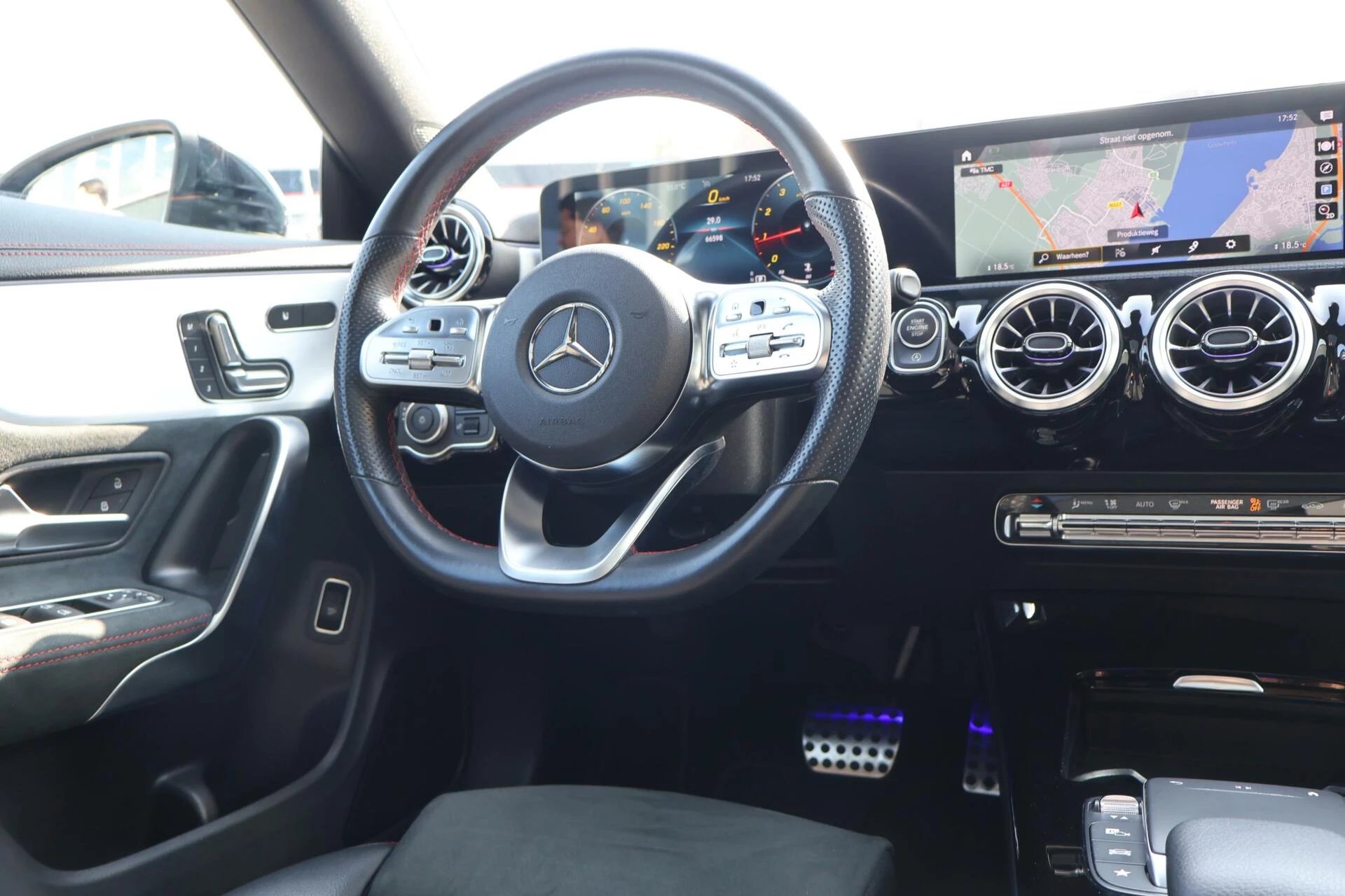 Hoofdafbeelding Mercedes-Benz CLA