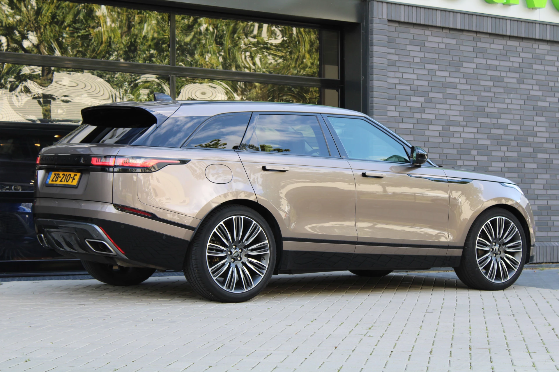 Hoofdafbeelding Land Rover Range Rover Velar