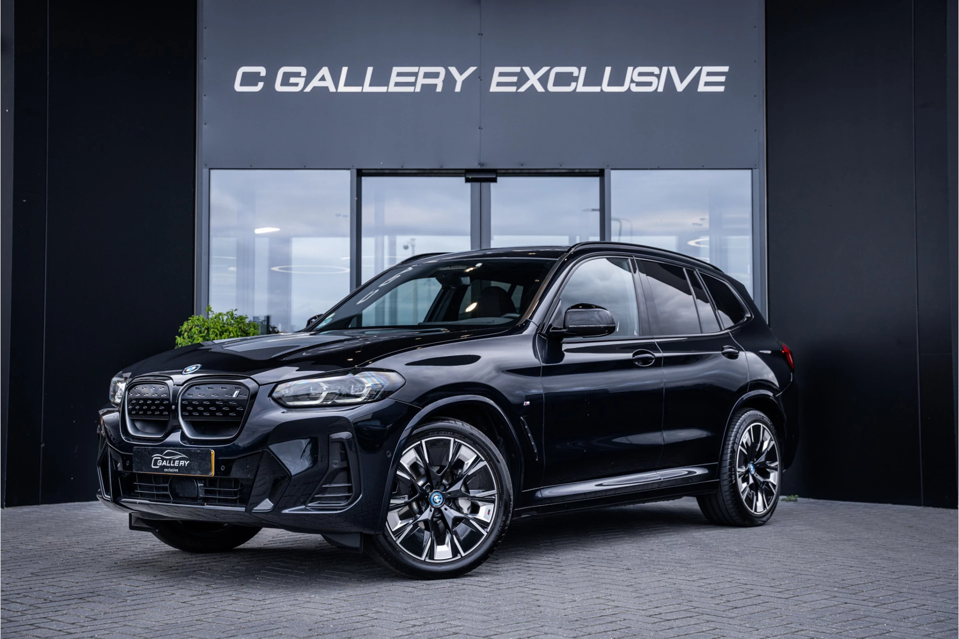 Hoofdafbeelding BMW iX3