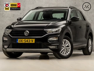 Hoofdafbeelding Volkswagen T-Roc Volkswagen T-Roc 1.5 TSI Sport 150Pk Automaat (APPLE CARPLAY, GROOT NAVI, CLIMATE, SPORTSTOELEN, ADAPTIVE CRUISE, PARKEERSENSOREN, NIEUWE APK, NIEUWSTAAT)