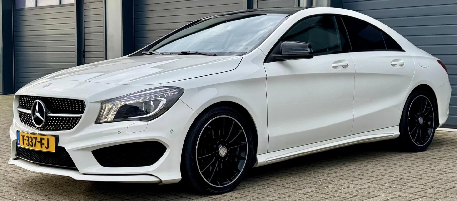 Hoofdafbeelding Mercedes-Benz CLA
