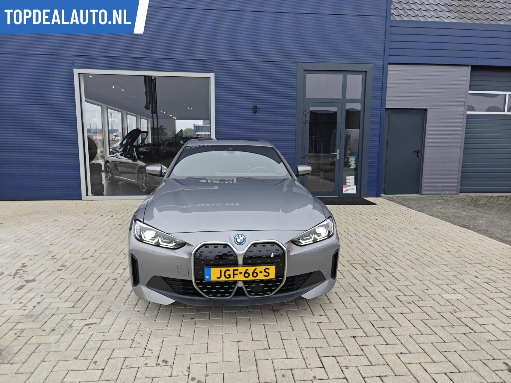 Hoofdafbeelding BMW i4