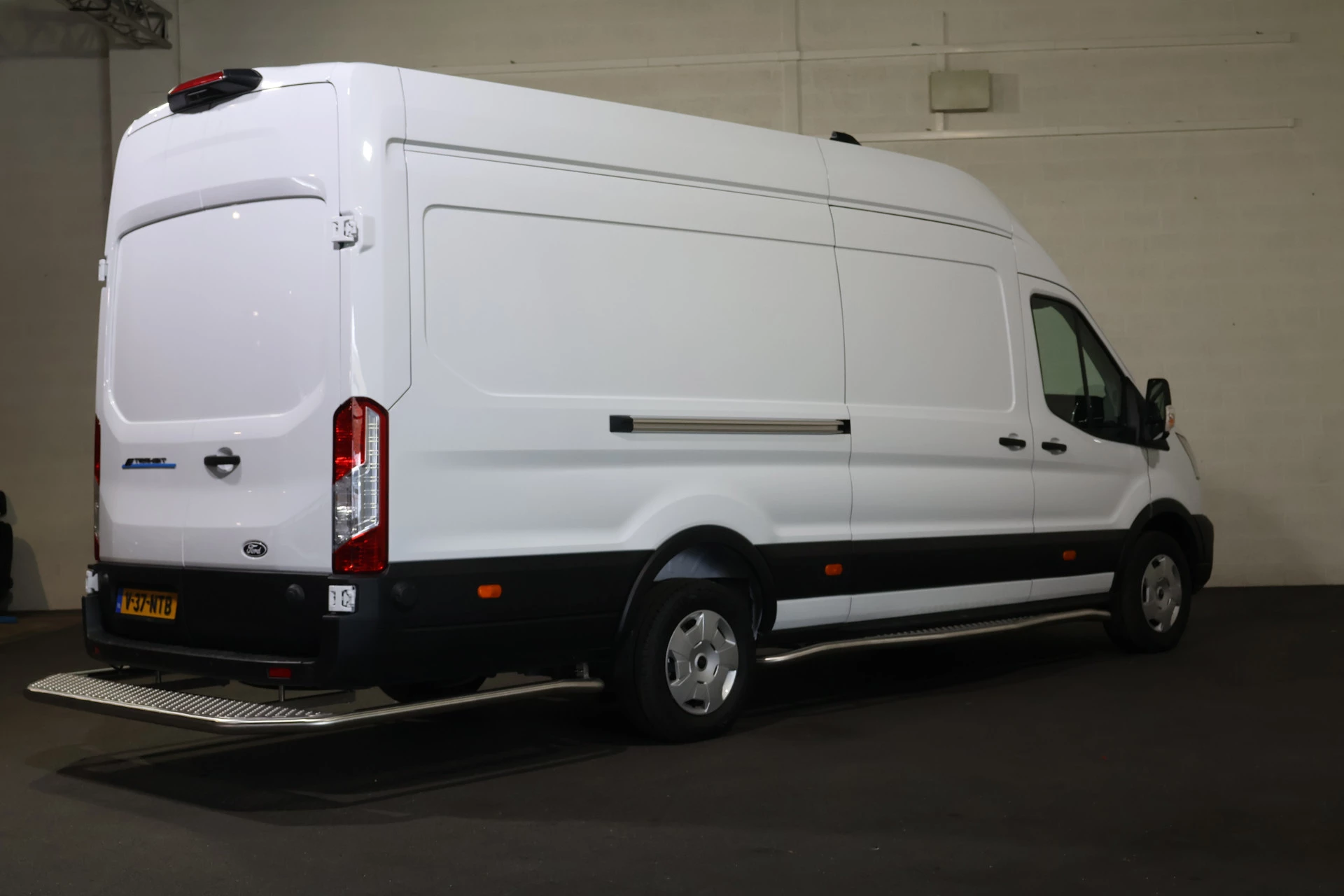 Hoofdafbeelding Ford E-Transit